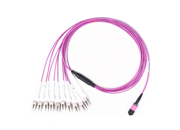 Uniboot光纤跳线 | 光纤MPO MTP-LC扇出12芯干线电缆SM毫米