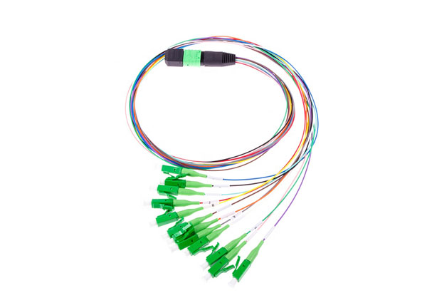 工厂价格MPO to12 LC-APC 0.9毫米尾纤光纤跳线SM MM