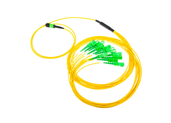热MTP/MPO光缆 | MPO至SC 12光纤跳线SM弯曲G657A1 40G/100GSFP SF